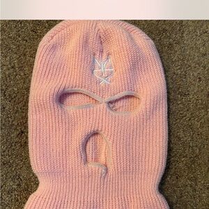 Methsyndicte Pink Knitted Face Mask